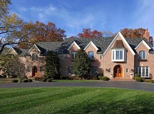 28 Twin Springs Ln, Saint Louis, MO 63124