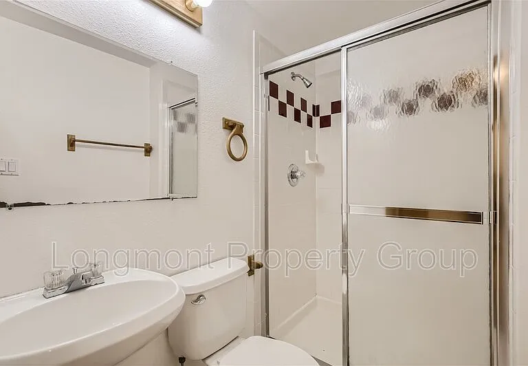 2231 Stuart St — Photo 24