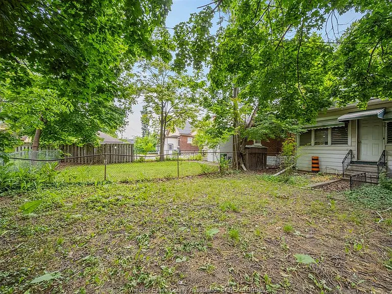 494 Rankin Ave — Photo 33