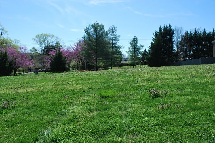 1st image of 530 Stratfield Way