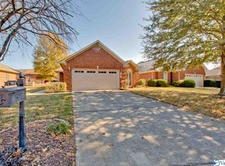 10013 Meredith Ln SE, Huntsville, AL 35803