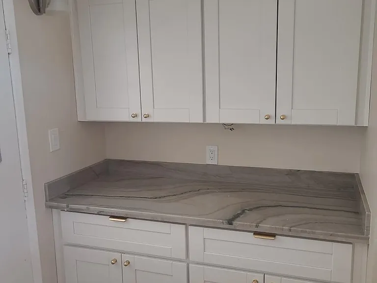 5483 Elgin Ave — Photo 3