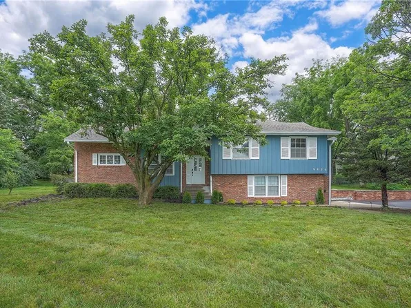 9826 State Line Rd, Leawood, KS 66206