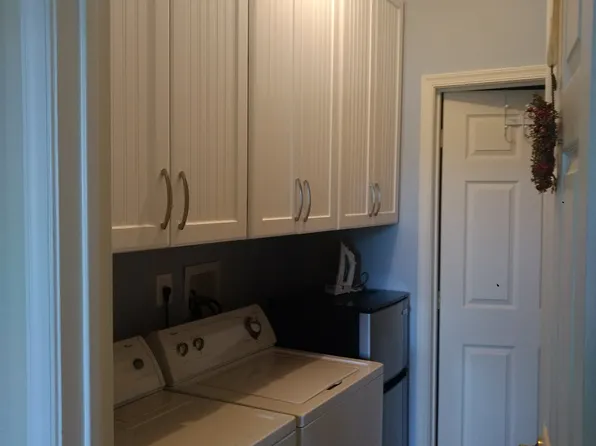 12 Pelican Pl #12, West Deptford, NJ 08086