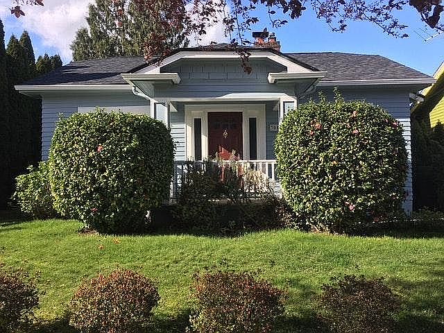Adorable 1920s bungalow