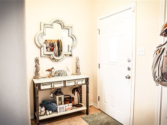 4th image of 13709 Suntan Ave