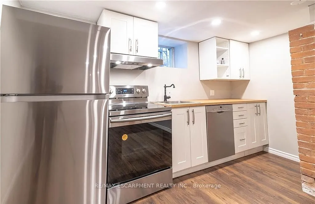2 bed, $1,599 — Photo 1
