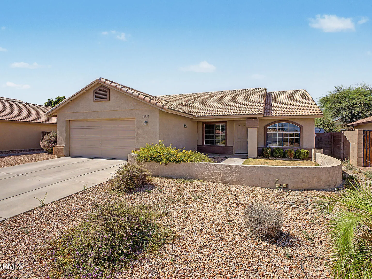 4 bed, 4.0 bath, 1736 sqft, $2,250 — Photo 3