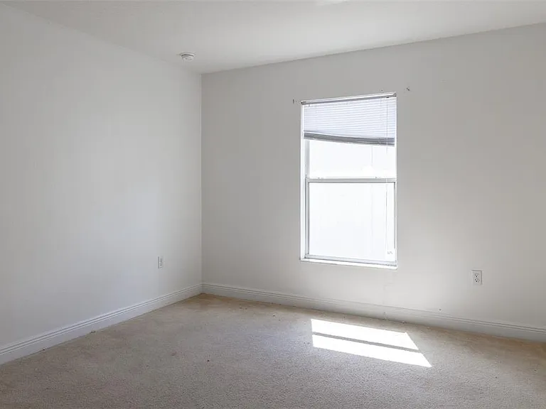 1631 Perdido Ct — Photo 15