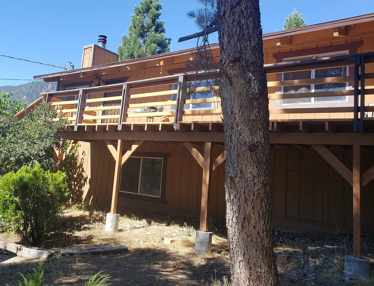 3 bed, 1.5 bath, 1516 sqft, $1,900 — Photo 2