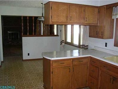 5th image of 4284 Glenmawr Ave