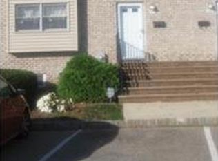 999 Robin Rd #999, Hillsborough, NJ 08844