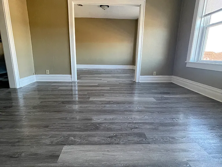 208 E Howard St #1 — Photo 14