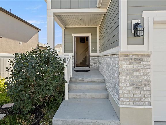 3rd image of 5714 N Sagewood Dr