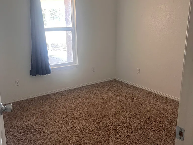 22333 Luke Ct — Photo 7