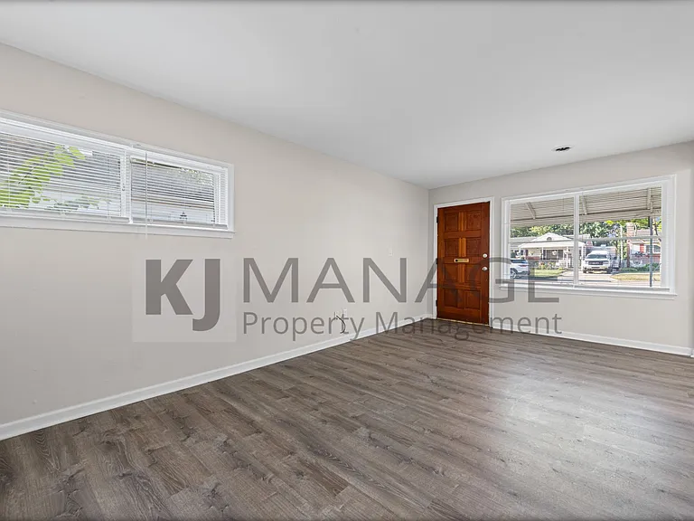 31682 Carlisle Pkwy — Photo 7