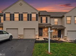 235 Cedar Run Dr, York, PA 17404