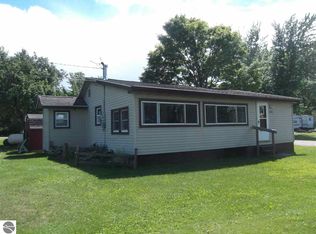 8921 Burnside Ave, Hale, MI 48739