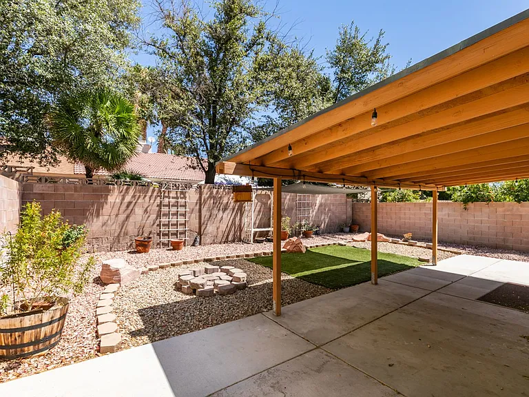 2842 Preciso Ln — Photo 23