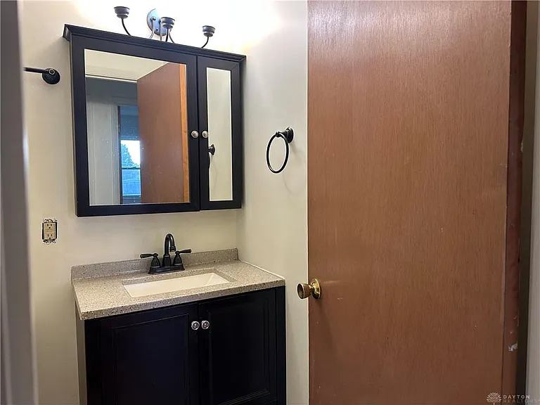 2824 Pinegrove Dr — Photo 13