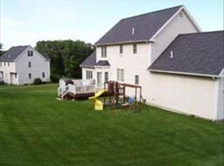 41 Peach Tree Dr, Sutton, MA 01590