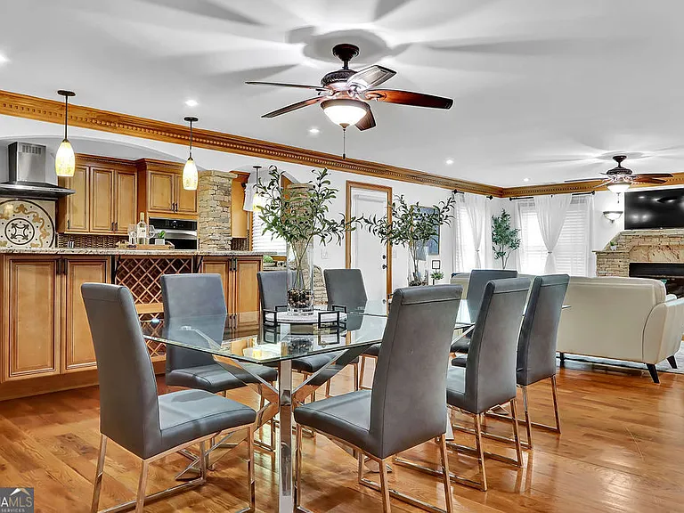4081 Ashford Dunwoody Rd NE — Photo 38