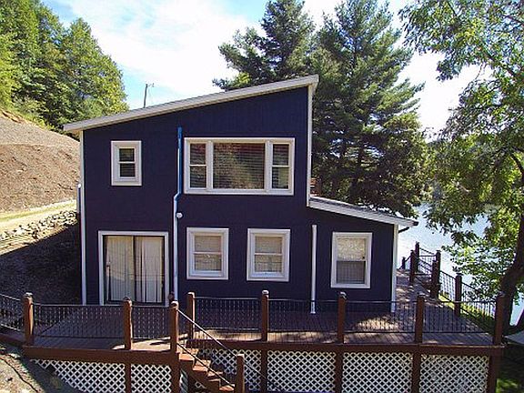 River front home & 40 acres