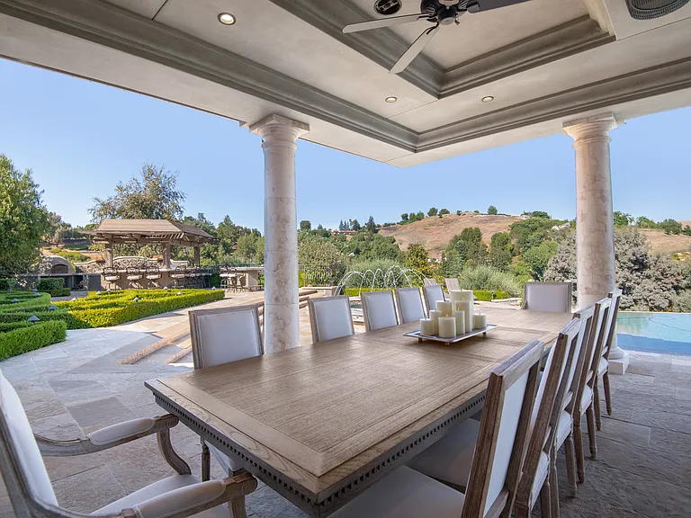 4358 Cresthaven Dr — Photo 42