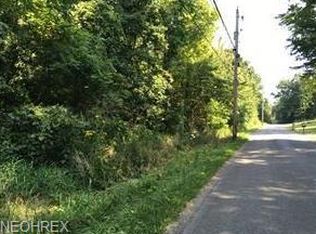 9729 Lawndell Rd SW, Navarre, OH 44662