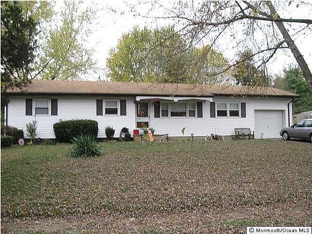 1st image of 49 Dogwood Dr