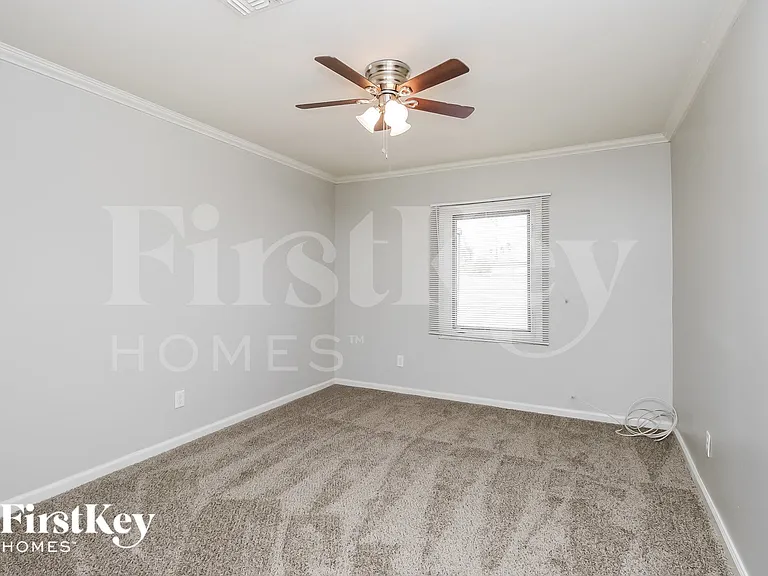 1132 N Rose St — Photo 12