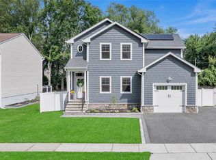 206A Walnut St, Northvale, NJ 07647
