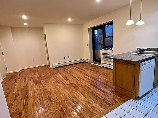 3rd image of 37-14 32nd St #602L
