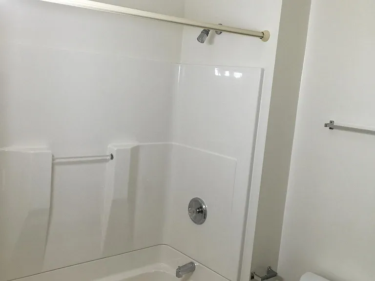 121 Center St #1 — Photo 5
