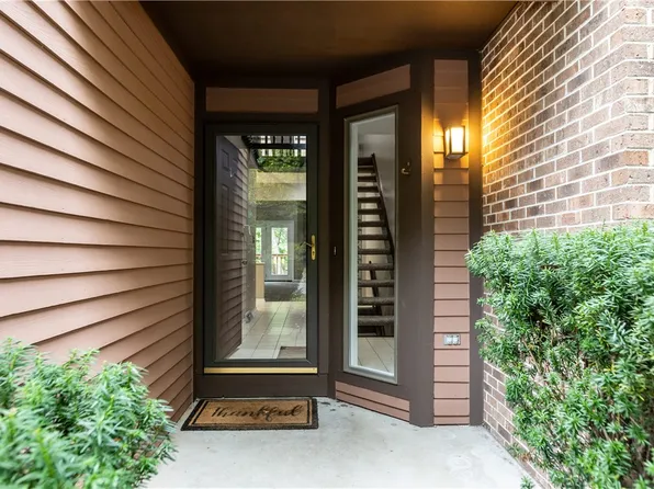 502 Forest Edge Ct, Wexford, PA 15090
