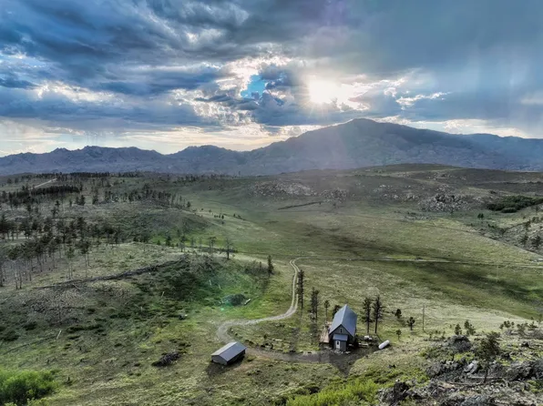 Elk Park Rd, Wheatland, WY 82201
