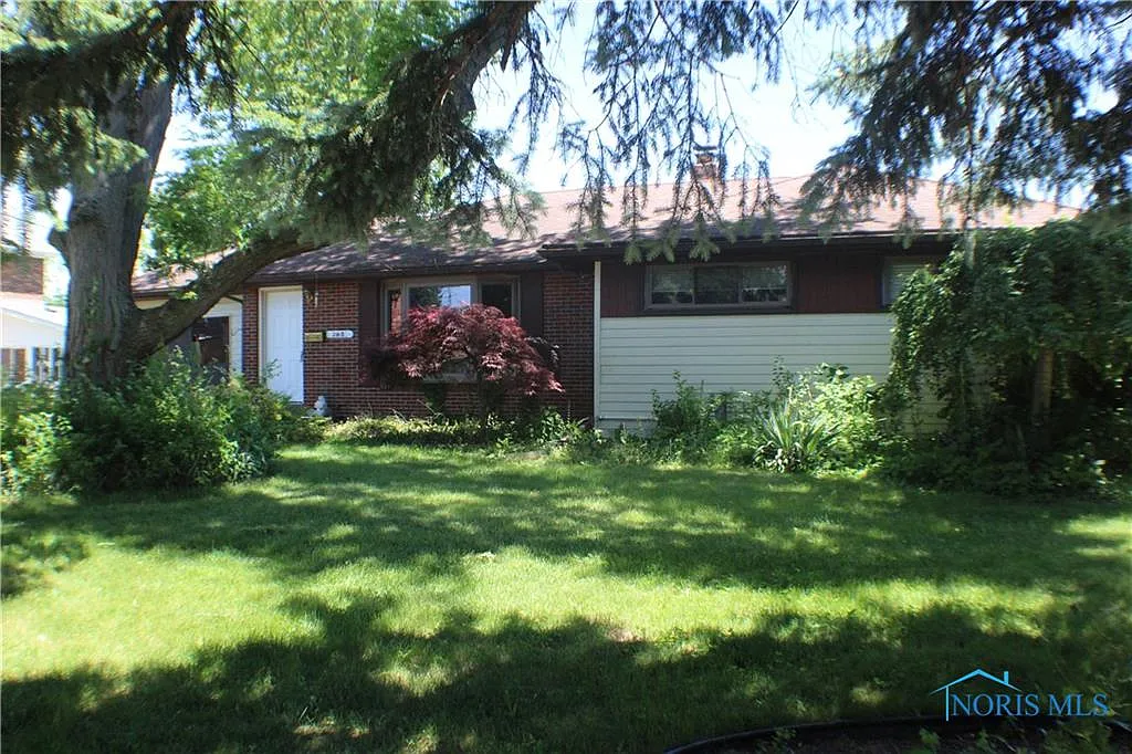 103 Central Ave photo 1