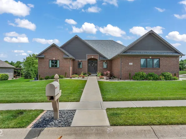 1701 Leicester Dr, Danville, IN 46122
