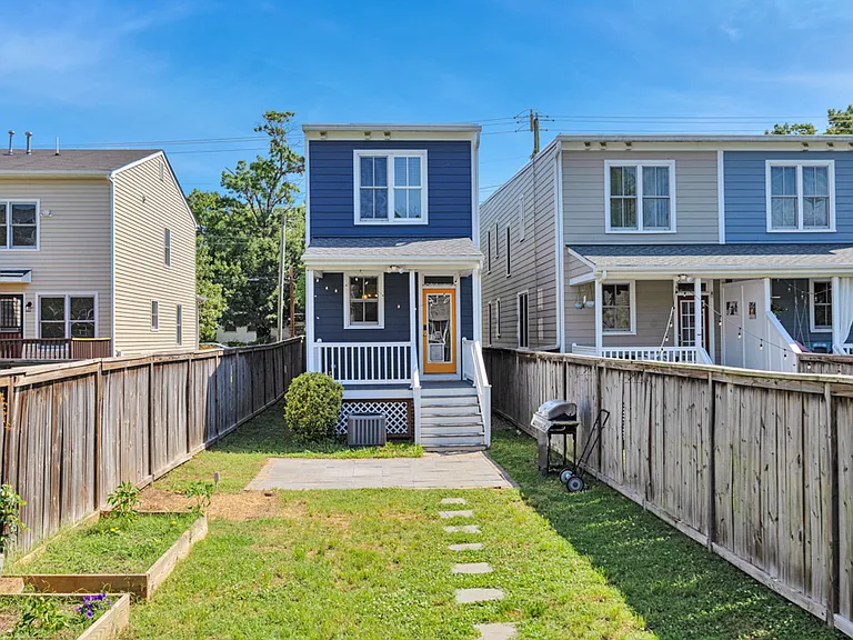 1209.5 W Leigh St — Photo 19