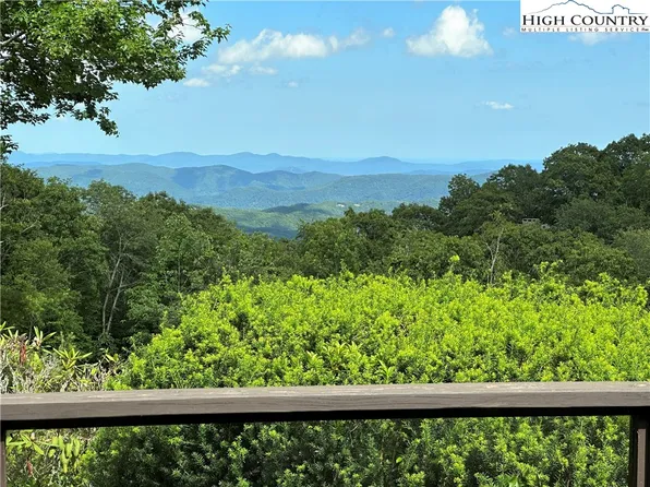 200 George Blagg Lane, Blowing Rock, NC 28605