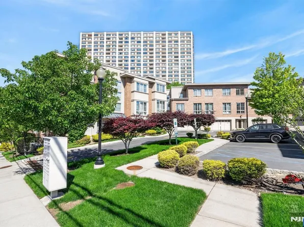 200 Laird Ave APT 204, Cliffside Park, NJ 07010
