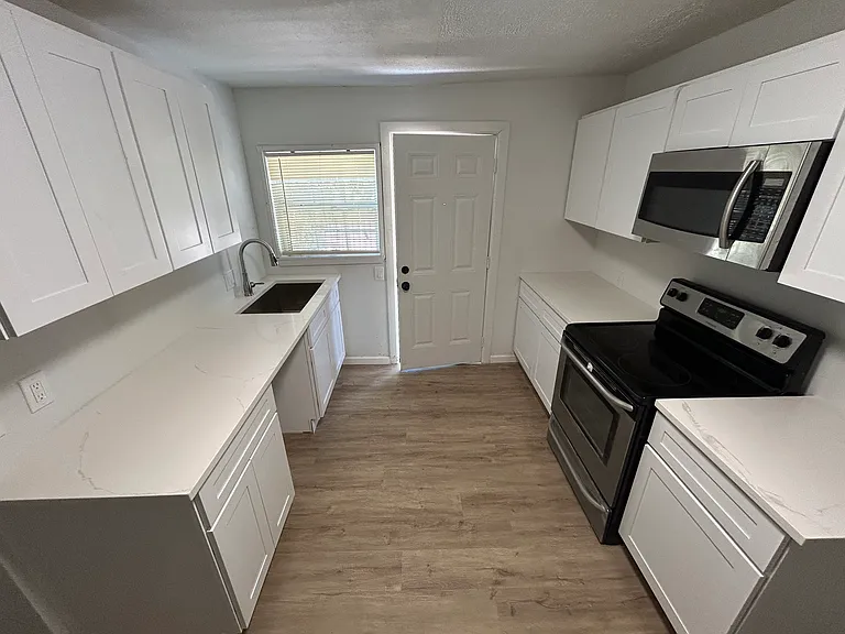 650 W Neely St — Photo 10