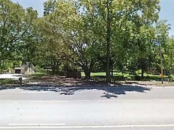 1566 Folly Rd, Charleston, SC 29412