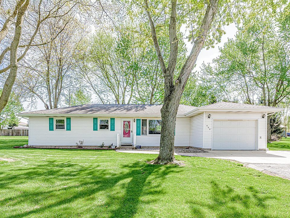1st image of 608 Maxine Dr