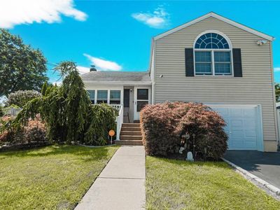 18 Young Street, West Babylon, NY, 11704