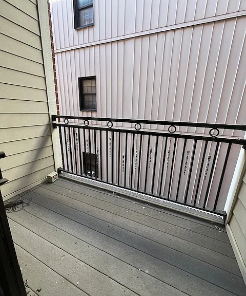 270 4th St E #401 — Photo 11