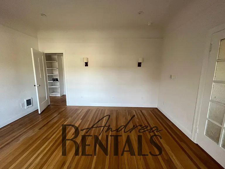 1145 Virginia St — Photo 6