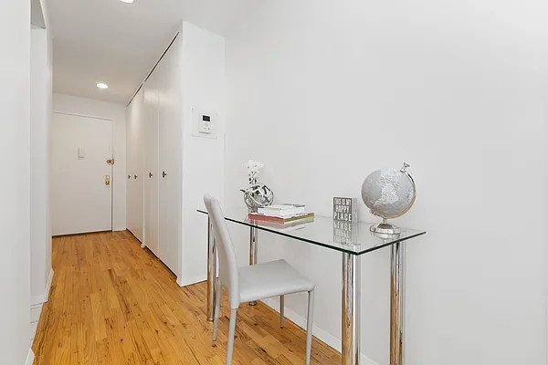 Sold by Compass | media 4