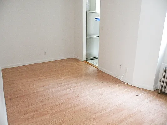 Rented by Site Realty Services | media 59