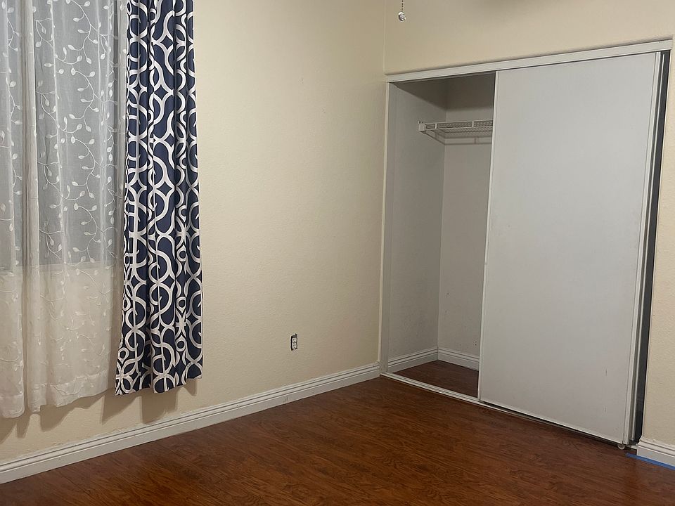 2nd image of 4240 Morales Way